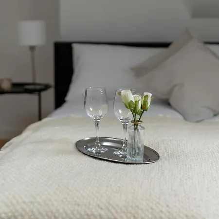 Apartment Stylish With A Mezzanine Near The Market Square By Renters Poznan