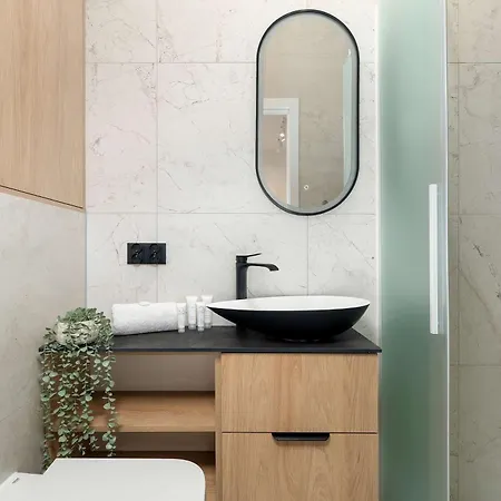 Apartment Stylish With A Mezzanine Near The Market Square By Renters Poznan