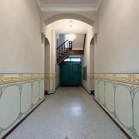 Apartment Stylish With A Mezzanine Near The Market Square By Renters *